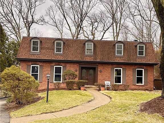 2nd image of 460 Woodland Hills Dr