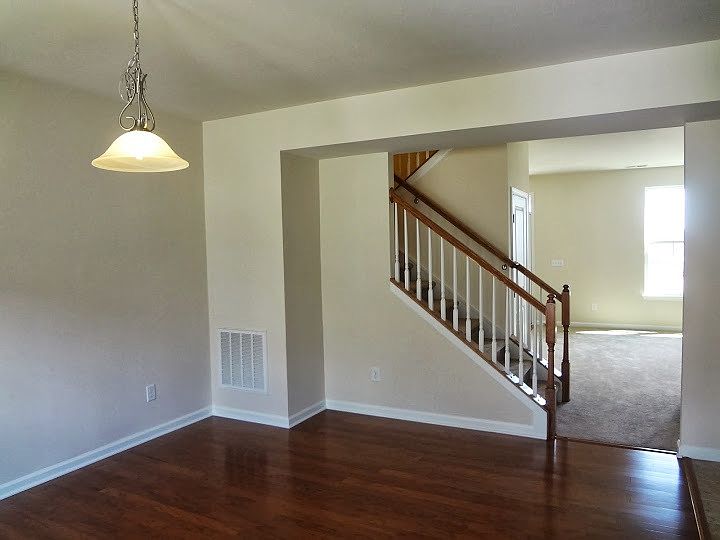 2nd image of 2512 Historic Cir