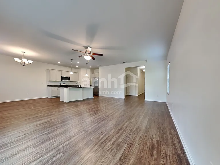 155 E Jayce Way — Photo 6