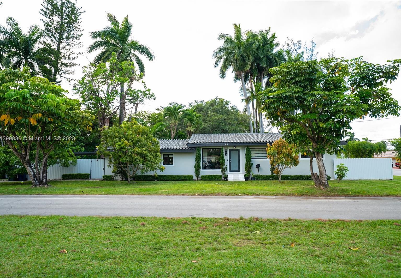 983 Morningside Dr, Miami Springs, FL 33166 Zillow