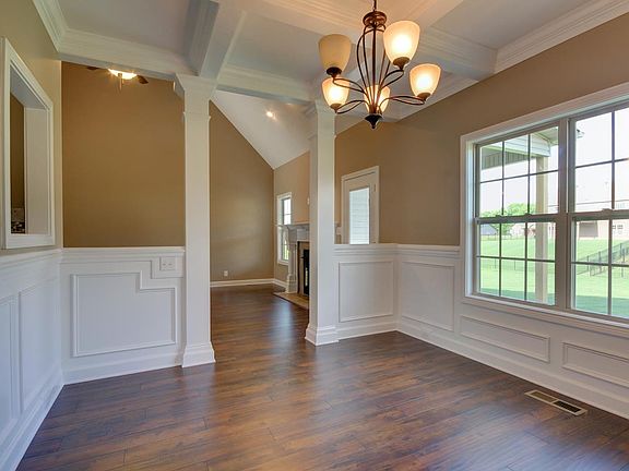 3rd image of 27 Promenade Hls Lot 27