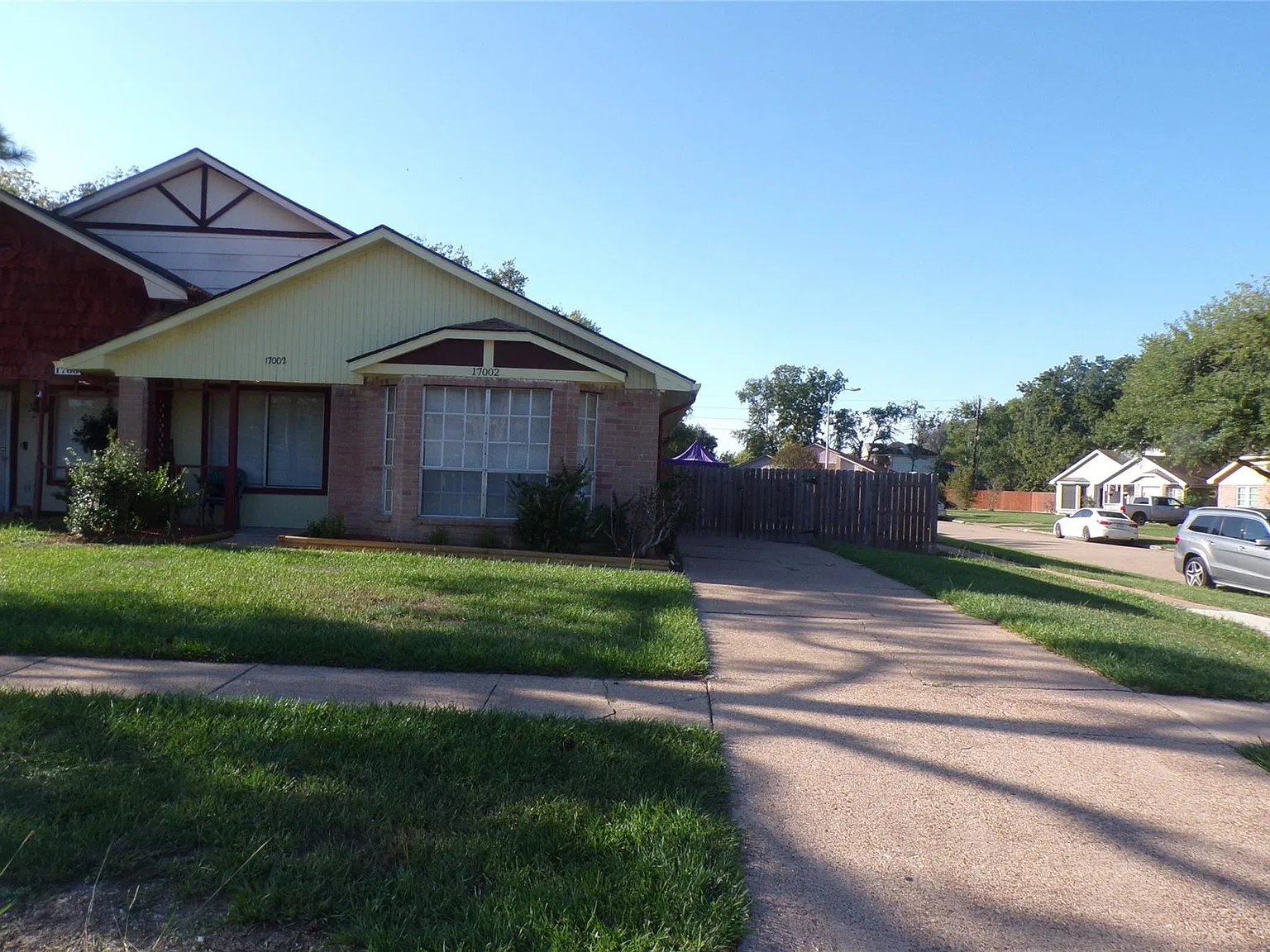 3 bed, 4.0 bath, 1150 sqft, $1,495 — Photo 4