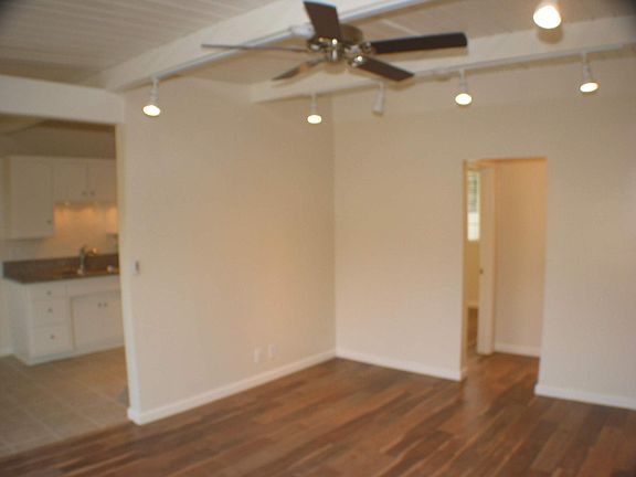 2nd image of 3583 N E St