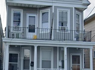 219 Grant St, Perth Amboy, NJ 08861