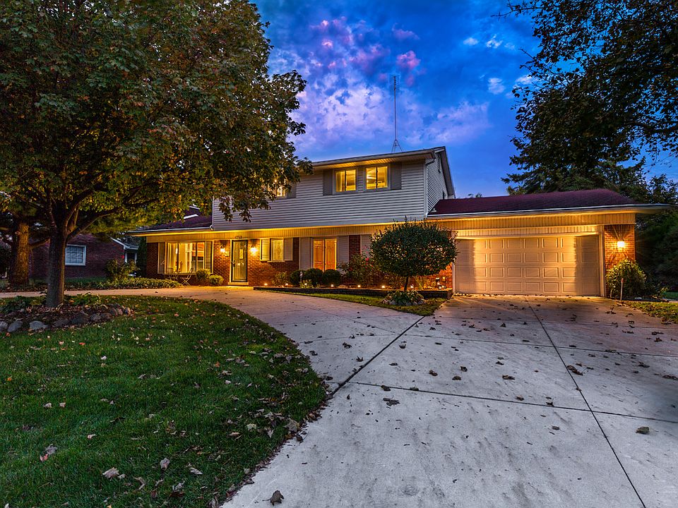1st image of 6753 Cathedral Dr