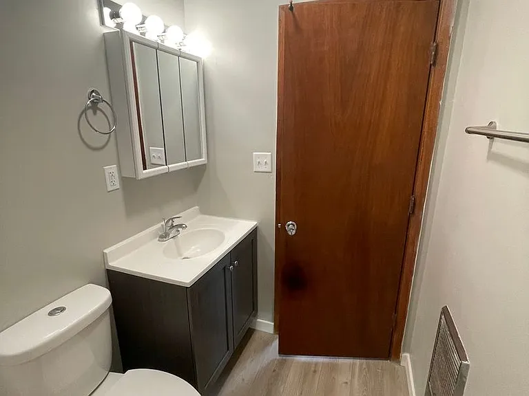 118 E Phillip Ave — Photo 13