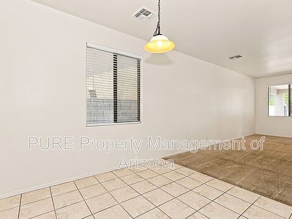3rd image of 1136 E Nickleback St