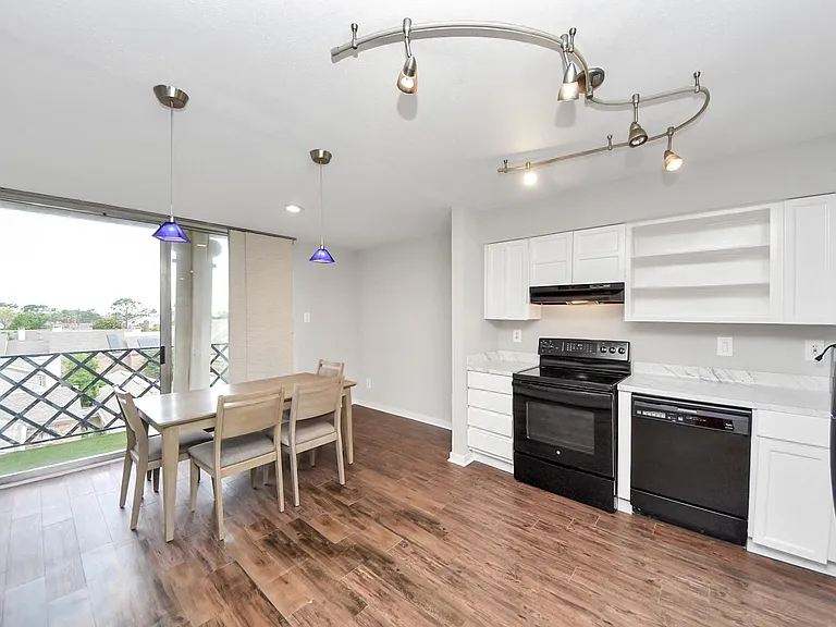 2333 Bering Dr #337 — Photo 6