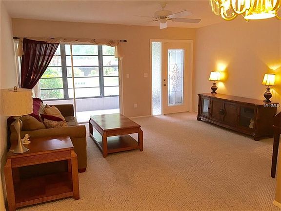 4th image of 2100 Shelly Dr APT A