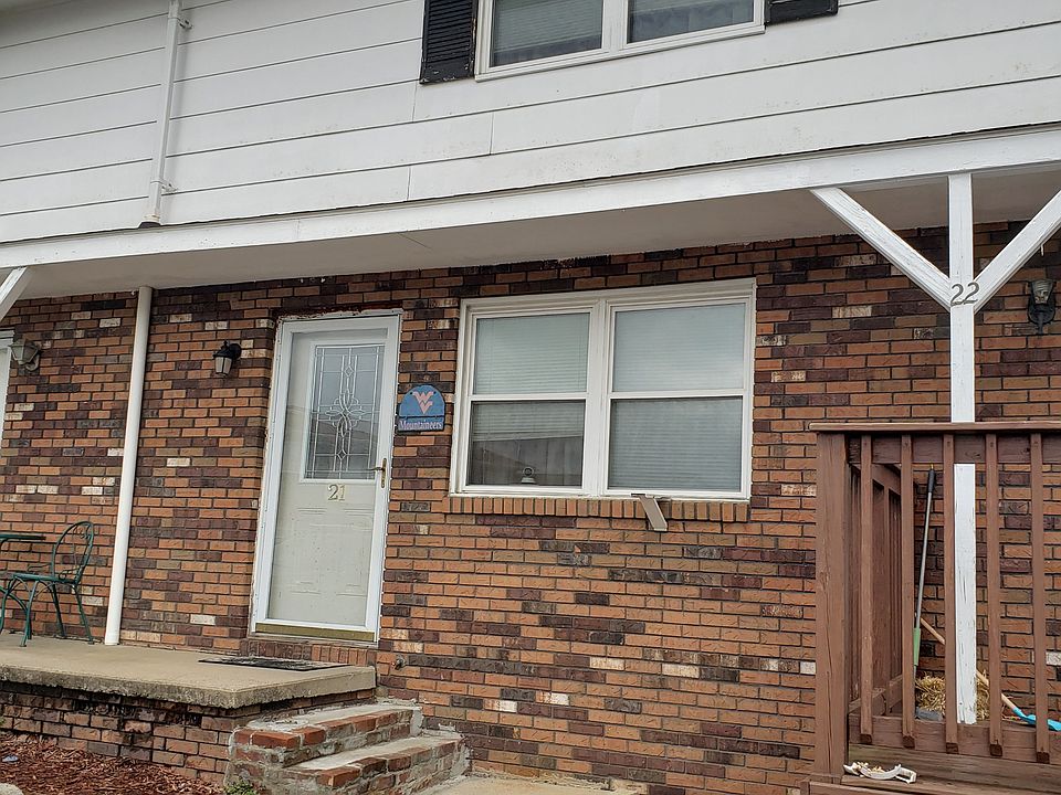 1st image of 21 Dorsey Ln