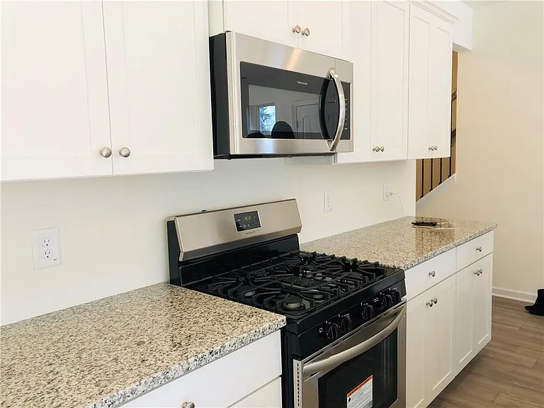 193 Bryon Ln — Photo 4