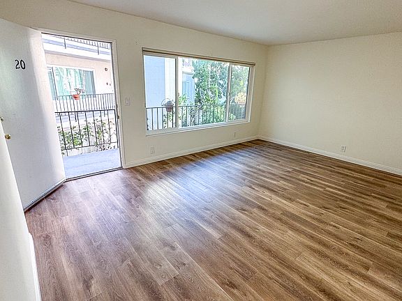 3rd image of 11634 Gorham Ave #10