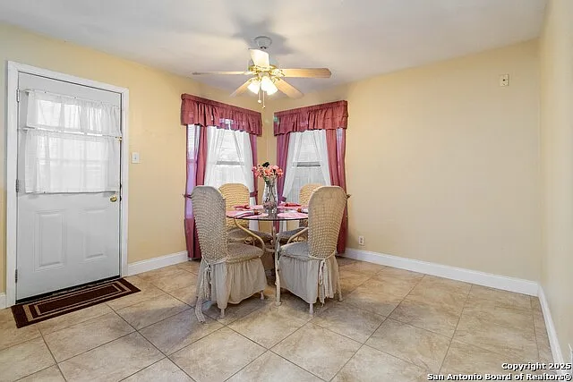 5207 Wood Glen Dr — Photo 18