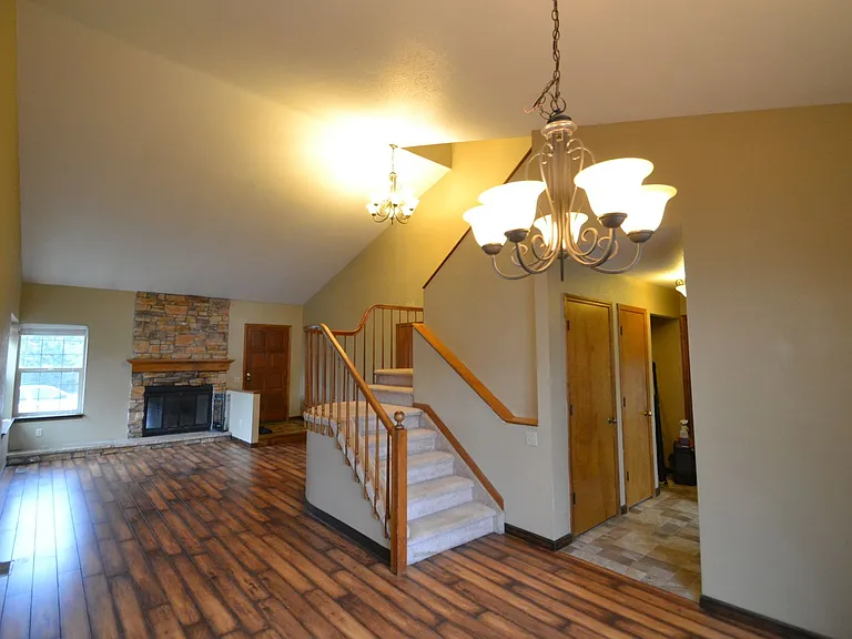 830 Dancing Horse Dr — Photo 3