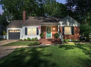 5707 Ash Dr, Roeland Park, KS 66205