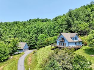 1592 Piney Hill Rd, Burnsville, NC 28714