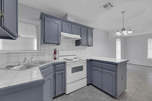 813 W Bronze Dr Photo 1