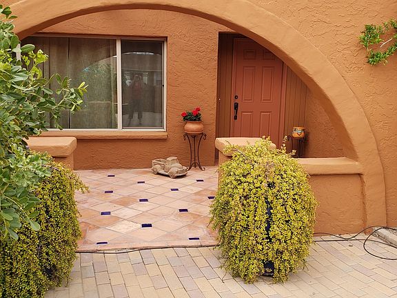 3rd image of 3024 E Vista Dr