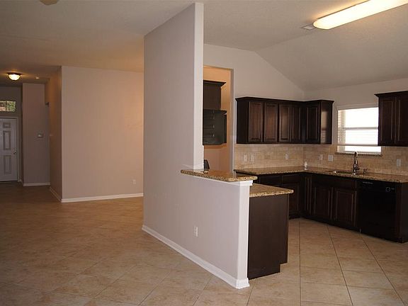 2nd image of 5622 Rocky Trail Dr