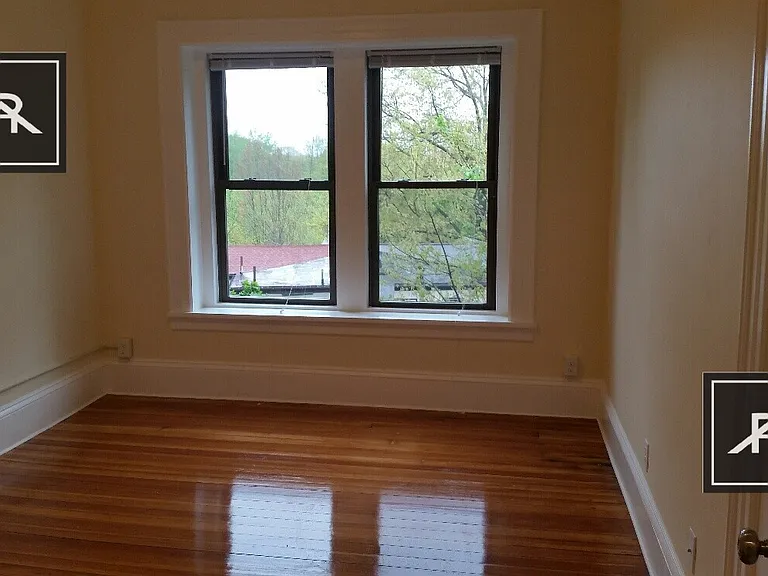 1461 Beacon St #3 — Photo 5