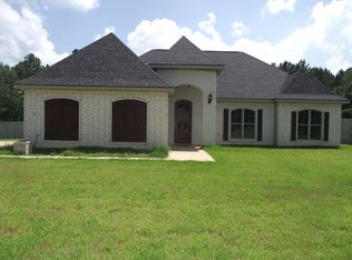 136 Eagle Point Rd, Leesville, LA 71446