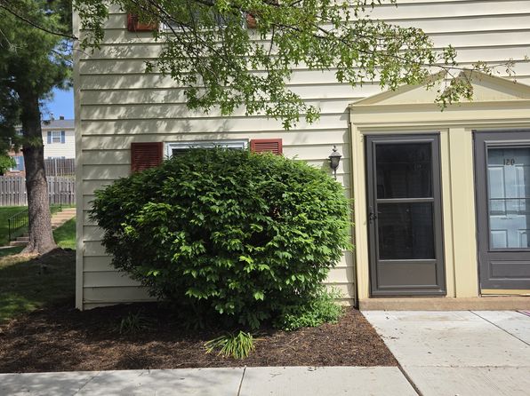 122 Wellington Ter #10A