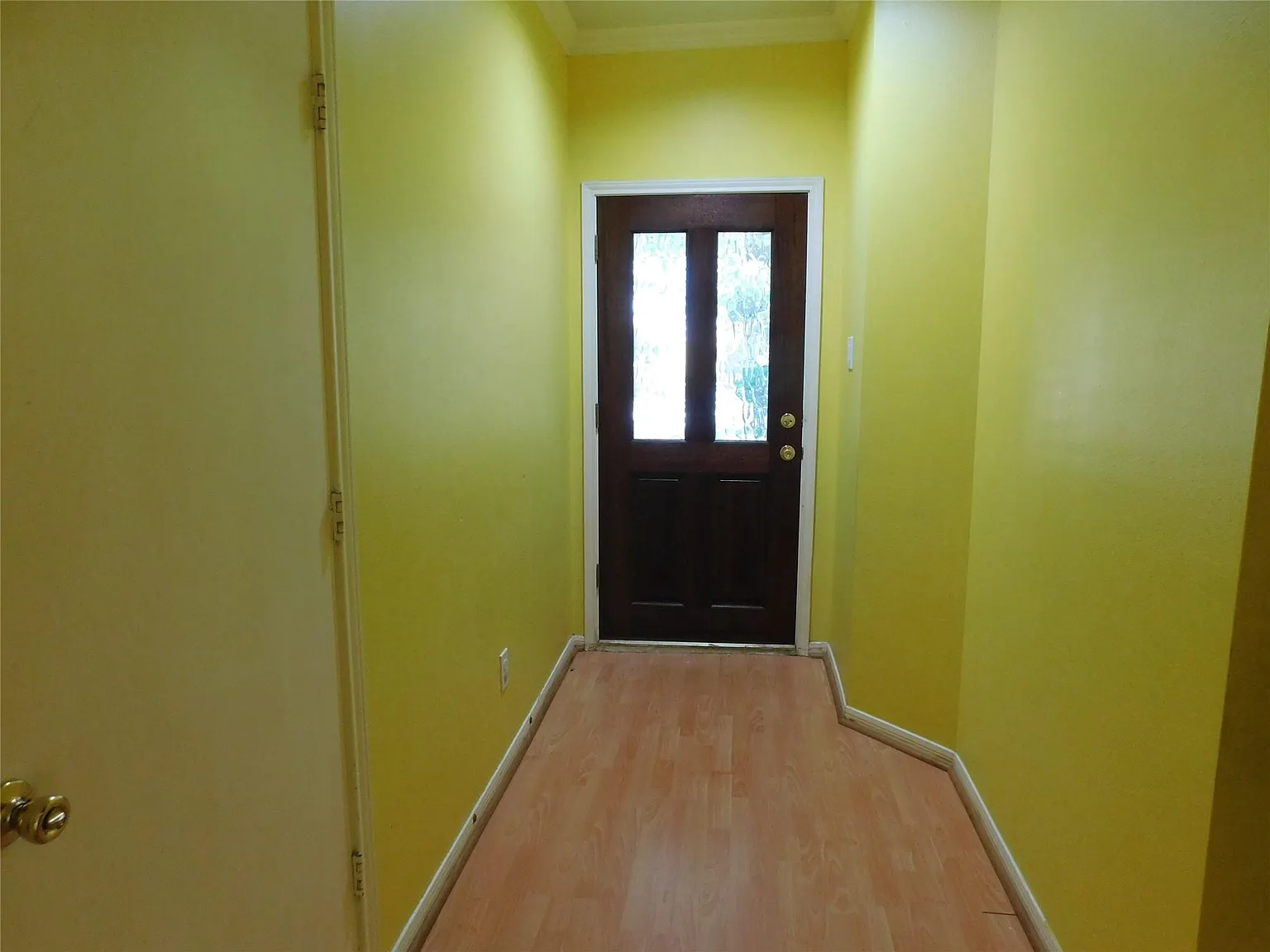 3 bed, 2.0 bath, 2018 sqft, $2,150 — Photo 3