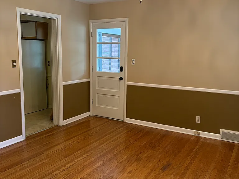 744 Wicklow Rd — Photo 7