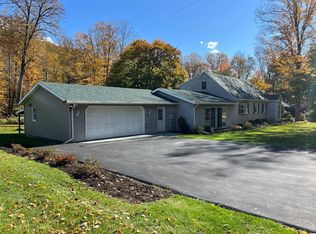 30 Owen Hollow Rd, Big Flats, NY 14814