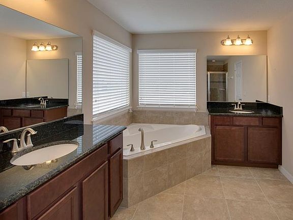 5th image of 15151 Pigeon Plum Ln