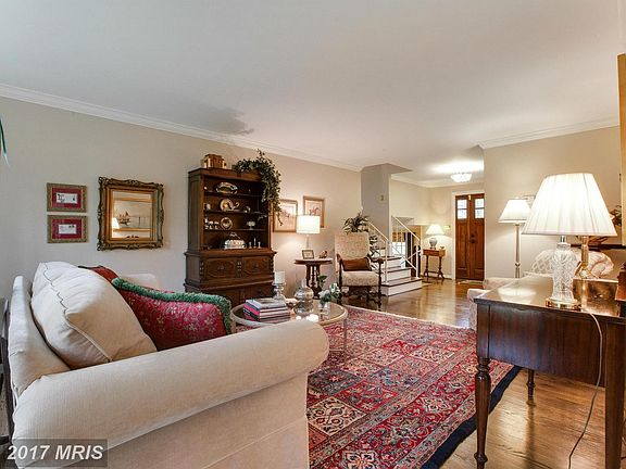 3rd image of 15104 Red Clover Dr