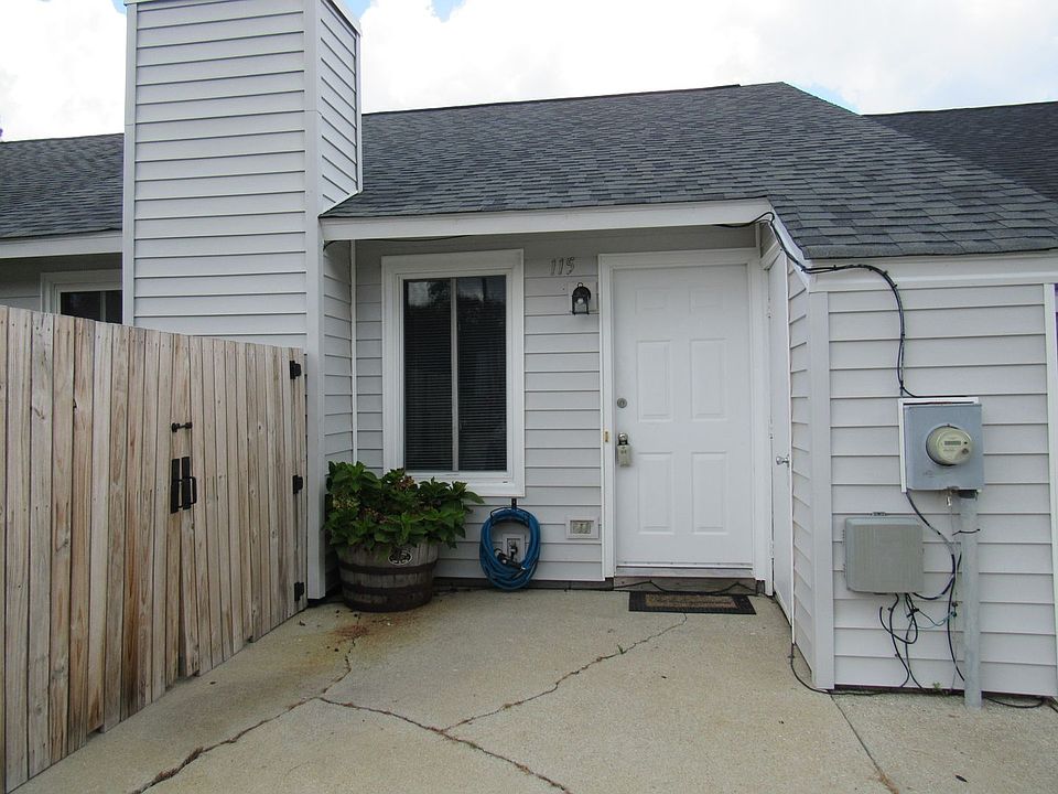 1st image of 115 Marlene Dr #1