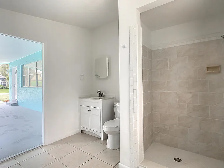 1115 Hernando St #A — Photo 16
