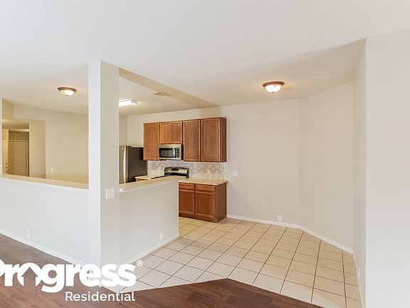 3rd image of 17303 Stone Peaks Dr
