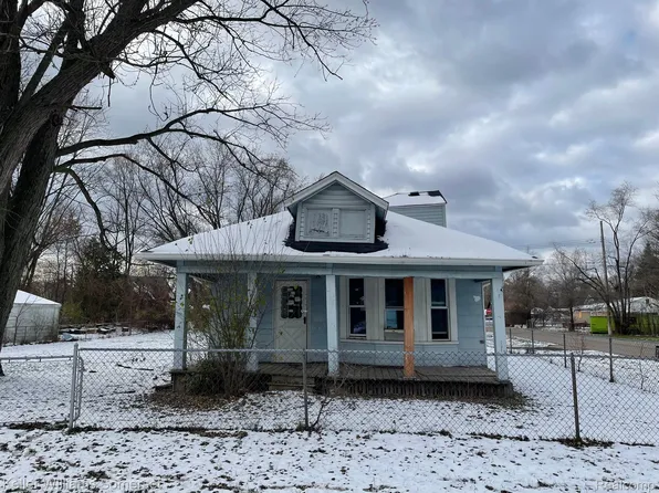 21023 Seminole St, Southfield, MI 48033