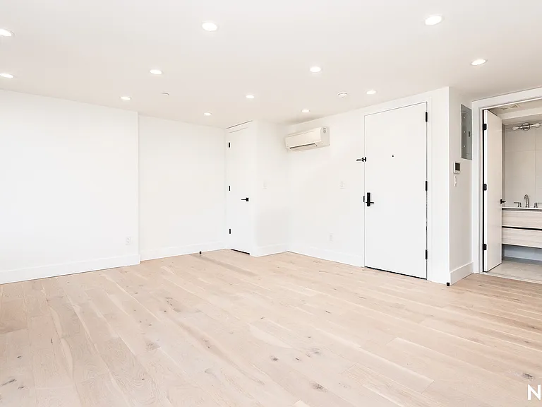 485 Tompkins Ave #4C — Photo 6