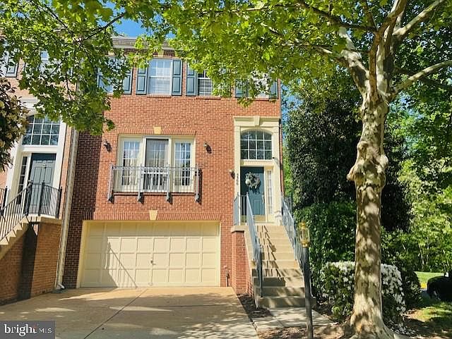 1st image of 5300 Jesmond St