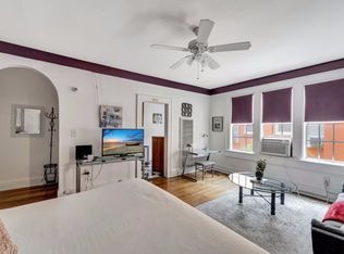 Chic, Vintage, and Charming Urban Downtown Sarasota Apartments, Sarasota, FL 34236