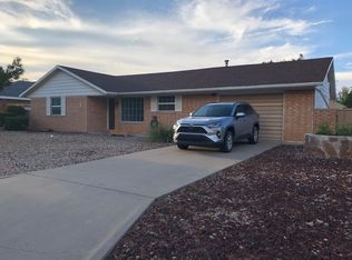 611 Swinging Spear Rd, Roswell, NM 88201