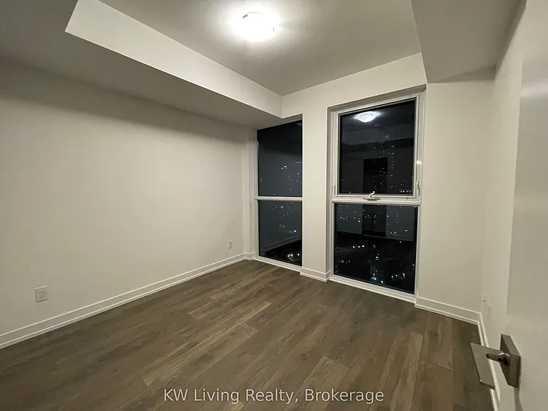 159 Wellesley St E #2102 — Photo 6