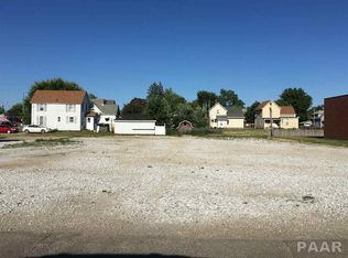424 E Chestnut St, Canton, IL 61520