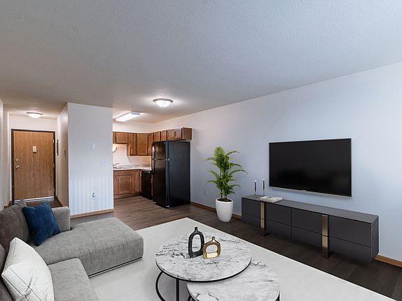 Moorhead, MN South Park Apartments | Living