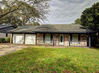 505 South Park, Alvin, TX 77511