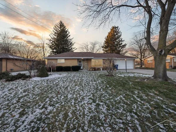 1545 Sauk Ln, Saginaw, MI 48638