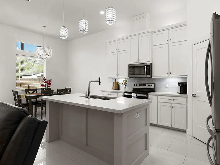 6001 N Playa Del Sol St — Photo 8