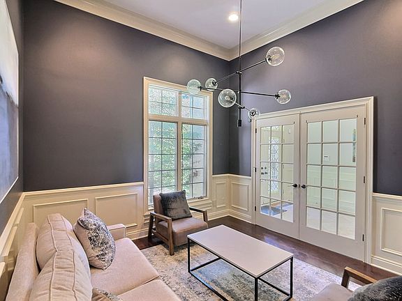 3rd image of 50 Hamlet Ct