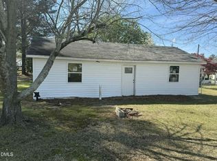 14 S Mason St, Coats, NC 27521