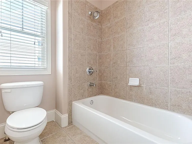 1645 Woodward Way — Photo 70