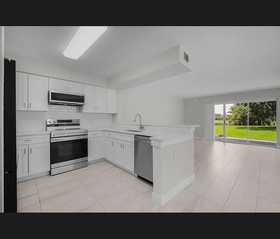2 bed, 1288 sqft, $1,999 — Photo 3