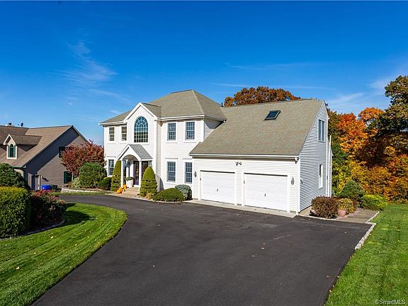 2nd image of 89 Boulder Dr